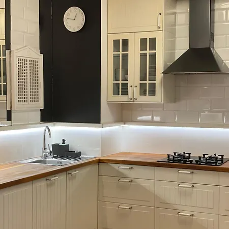 Family On Saska Kepa