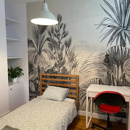 Family On Saska Kepa