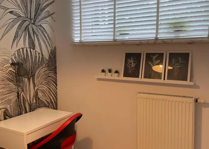 Family On Saska Kepa Apartment *